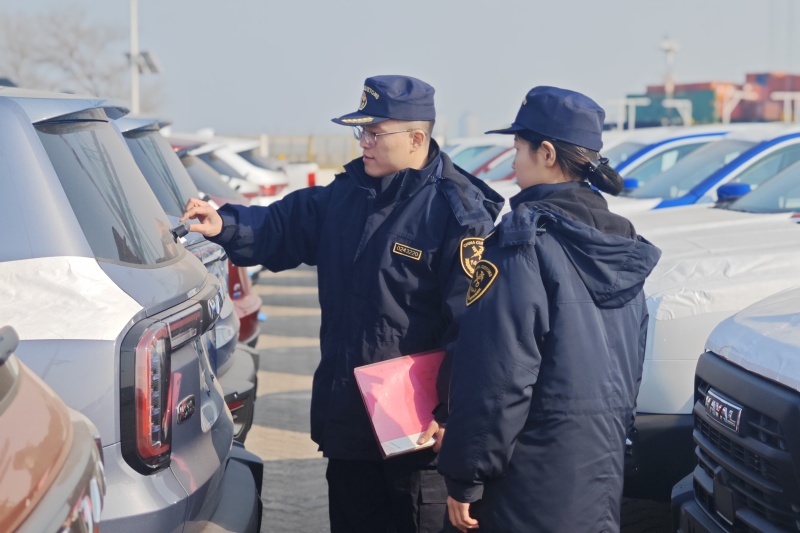 开云体育 开云平台贸易结构持续优化 我国货物进出口实现“开门红”(图1)